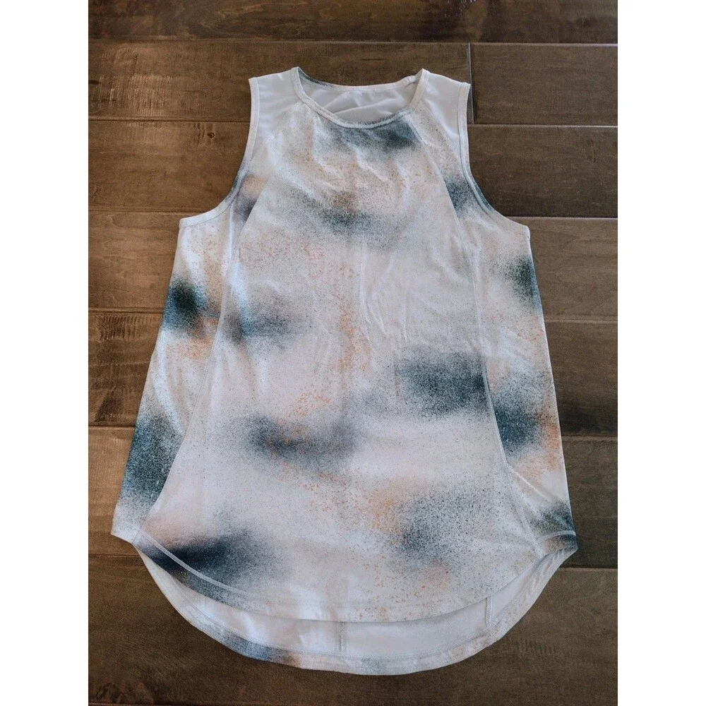 LULULEMON Women's Sculpt white print sleeveless tank top - size 6 8